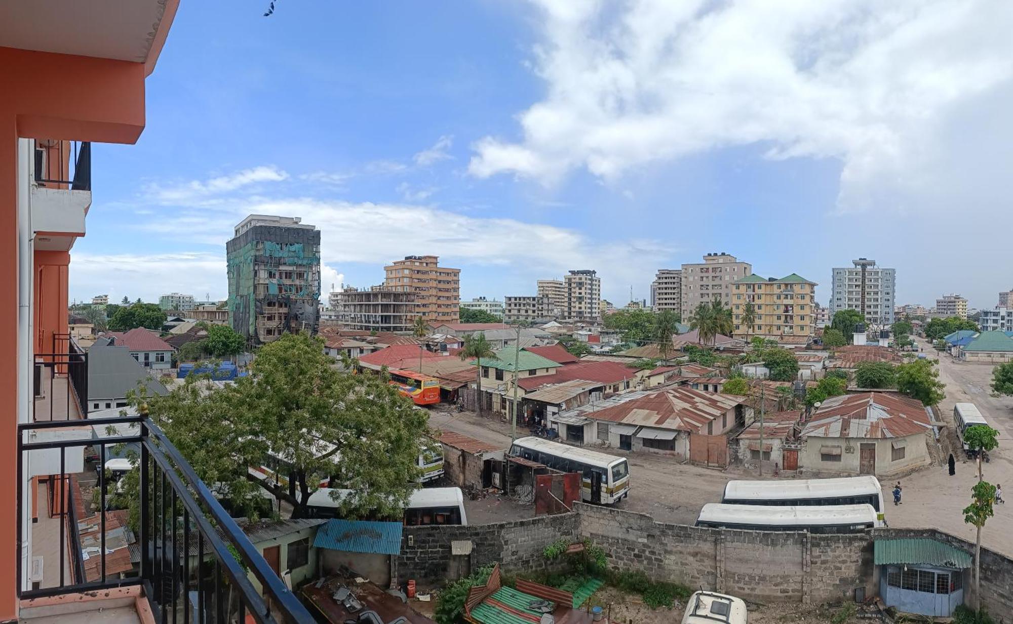 Apolonia Hotel Dar es Salaam Esterno foto